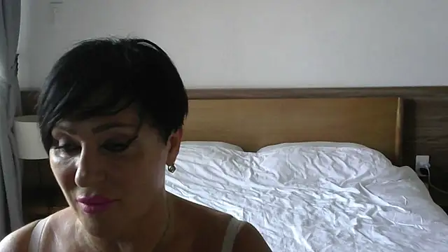 Kleotempt online show from 06/21/26, 06:52
