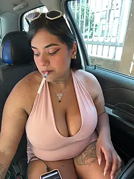 Nahomy firee online show from 04/01/26, 07:11