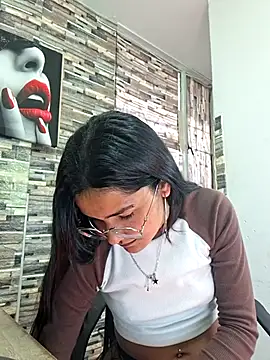 Snapshot of Amber_rhose chatting on 02/24/26, 08:53 Amber rhose online show from 02/24/26, 08:53