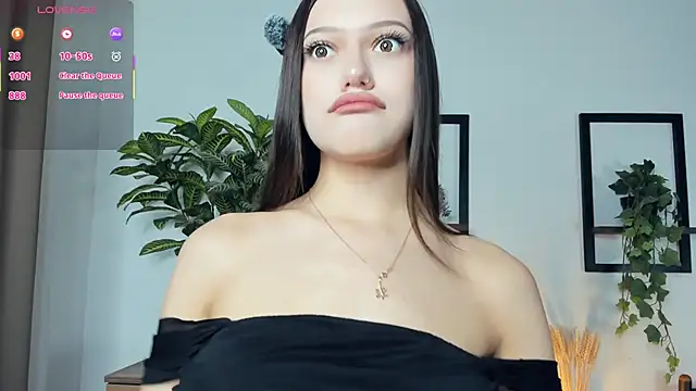 Snapshot of SammieMir chatting on 06/14/26, 07:31 SammieMir online show from 06/14/26, 07:31