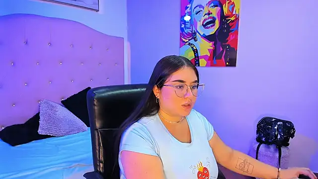 sienna cavalli online show from 03/24/26, 01:00