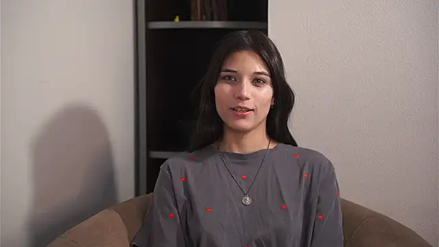 Snapshot of CaroylnPaiva chatting on 02/26/26, 08:47 CaroylnPaiva online show from 02/26/26, 08:47