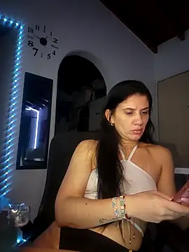 sashaaqueen online show from 03/11/26, 05:45