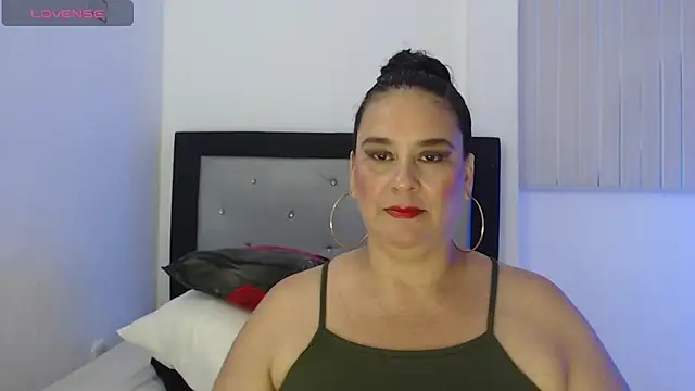 Sharlot curvy online show from 03/24/26, 07:36