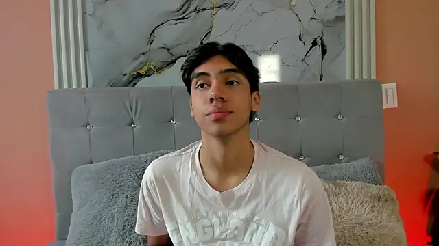 Snapshot of Eros_Lux chatting on 05/09/26, 12:41 Eros Lux online show from 05/09/26, 12:41