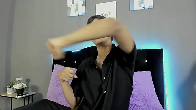 Eros Lux online show from 04/10/26, 12:12