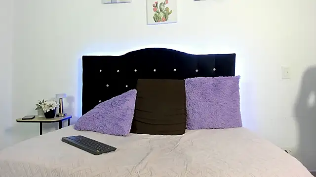 Eros Lux online show from 03/08/26, 10:46