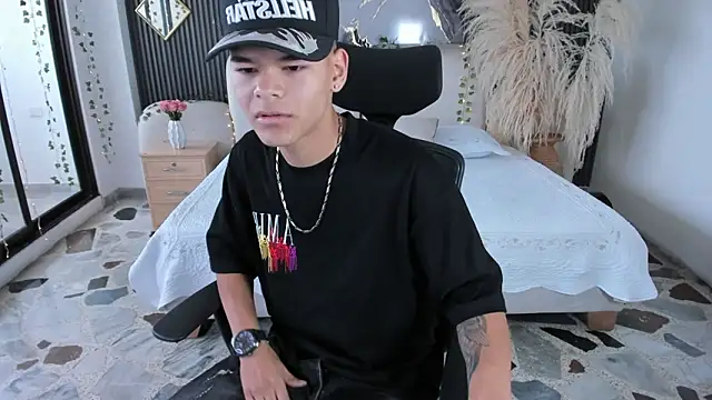 DylanRoyce  online show from 03/10/26, 12:31