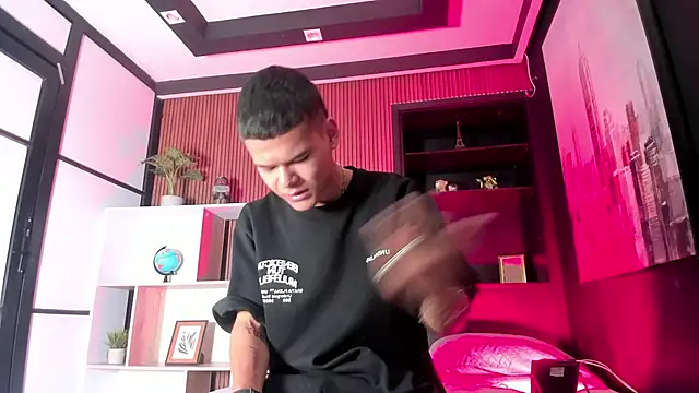 DylanRoyce  online show from 04/01/26, 12:50