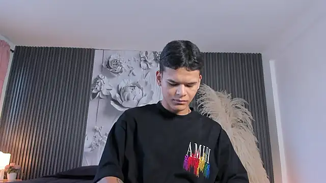 DylanRoyce  online show from 03/22/26, 12:50