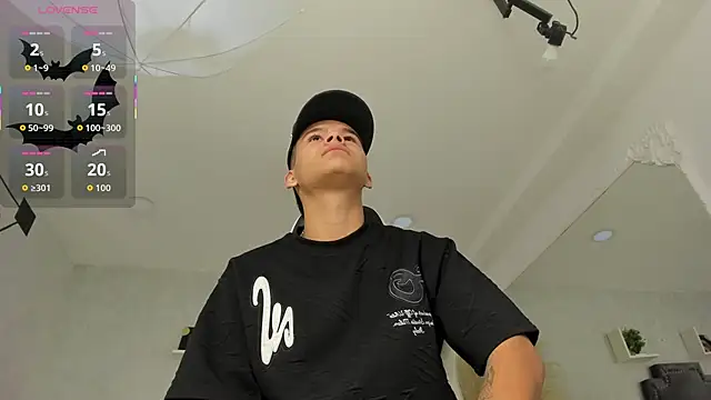 DylanRoyce  online show from 05/26/26, 01:09