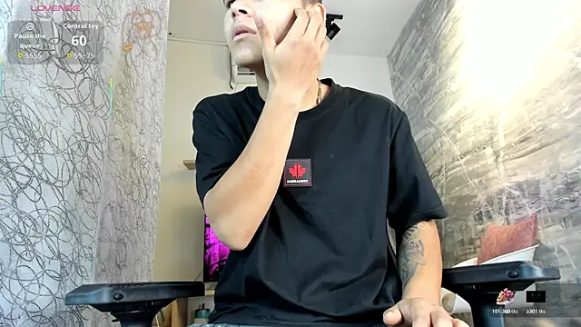 DylanRoyce  online show from 05/22/26, 01:20