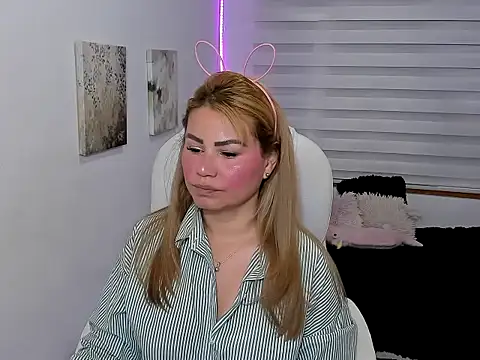 Julieta star  online show from 03/25/26, 12:26