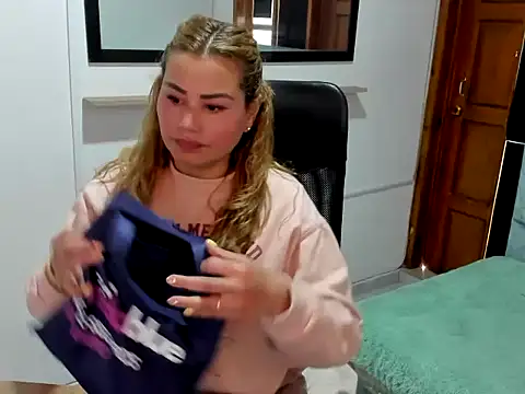 Julieta star  online show from 03/09/26, 07:06