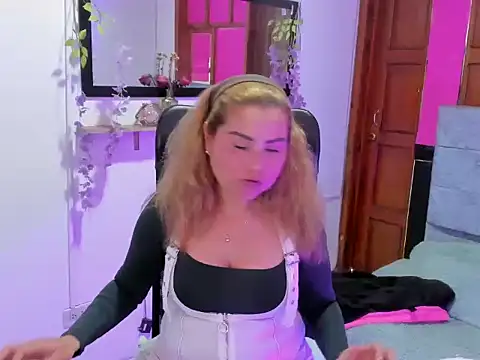 Julieta star  online show from 03/27/26, 07:04