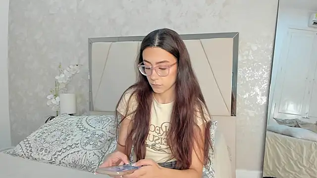 Arii wilde online show from 04/13/26, 04:22