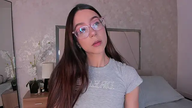 Arii wilde online show from 06/02/26, 12:27