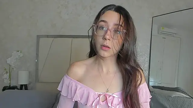 Arii wilde online show from 05/15/26, 12:03