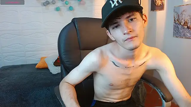 Snapshot of trevor_mob chatting on 02/26/26, 07:47 trevor mob online show from 02/26/26, 07:47