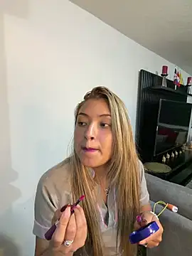 Snapshot of RubiaMorena chatting on 02/24/26, 01:50 RubiaMorena online show from 02/24/26, 01:50