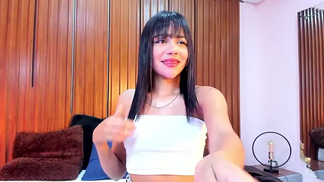 Laila-Miller online show from 03/19/26, 03:17