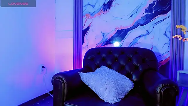 Emma Boms online show from 03/30/26, 03:30