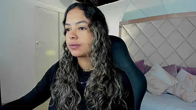 dulce lyraa1 online show from 02/27/26, 04:23