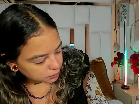 dulce lyraa1 online show from 03/13/26, 10:48