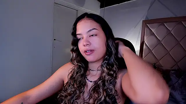 dulce lyraa1 online show from 05/29/26, 04:18