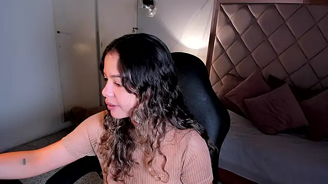 Snapshot of dulce_lyraa1 chatting on 06/05/26, 05:12 dulce lyraa1 online show from 06/05/26, 05:12