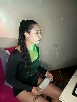 Snapshot of lina_luxe_ chatting on 02/25/26, 11:15 lina luxe online show from 02/25/26, 11:15