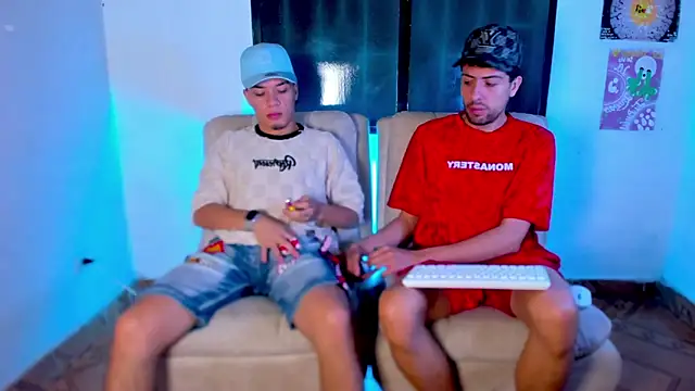 alex and christhoper online show from 03/25/26, 04:45