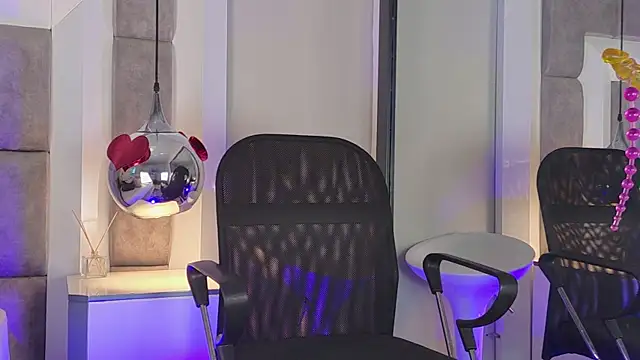 Snapshot of Austin_Reedss chatting on 04/03/26, 12:44 Austin Reedss online show from 04/03/26, 12:44