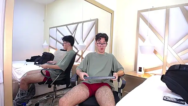 Snapshot of Austin_Reedss chatting on 03/06/26, 03:34 Austin Reedss online show from 03/06/26, 03:34