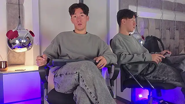 Snapshot of Austin_Reedss chatting on 04/01/26, 12:50 Austin Reedss online show from 04/01/26, 12:50