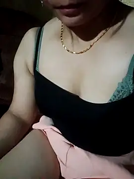 Snapshot of mami-rubi chatting on 02/26/26, 02:06 mami-rubi online show from 02/26/26, 02:06