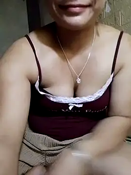 mami-rubi online show from 06/04/26, 12:54