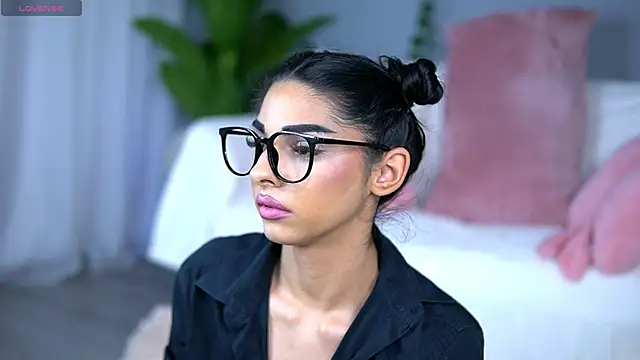 AvaCalvert online show from 03/29/26, 06:20