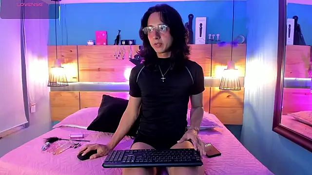 Elisasue online show from 03/19/26, 03:39