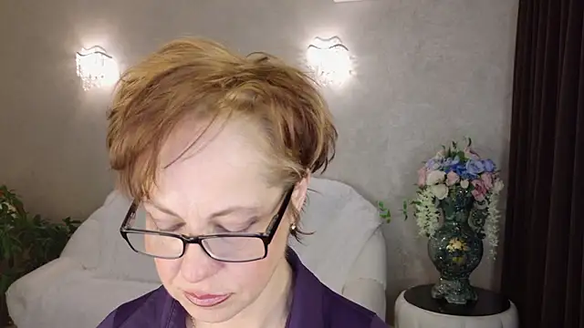 LioraWeiss online show from 03/04/26, 06:43