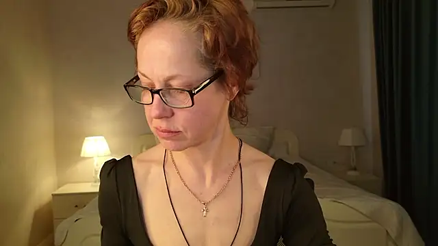 LioraWeiss online show from 03/26/26, 09:51