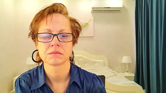 LioraWeiss online show from 03/17/26, 09:12