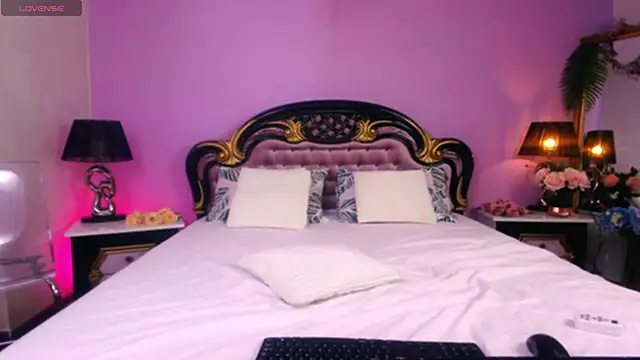 AylaWhisper online show from 03/11/26, 07:30