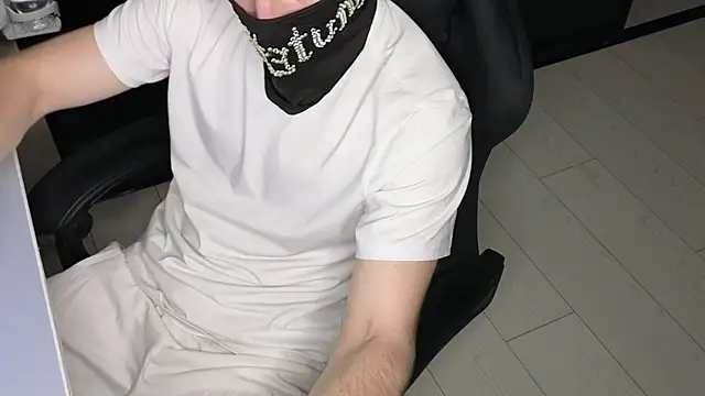 chantatummm online show from 05/01/26, 10:48