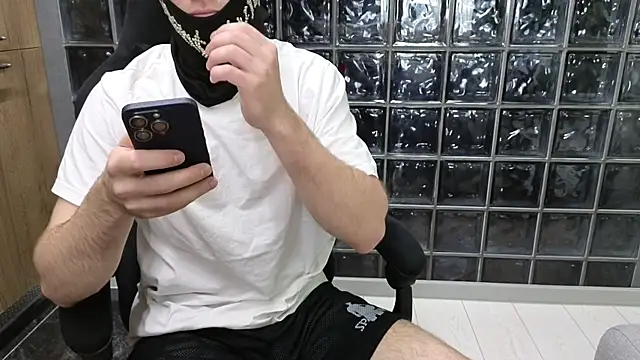 chantatummm online show from 05/27/26, 01:40