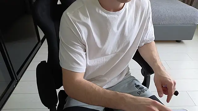 chantatummm online show from 05/13/26, 10:44