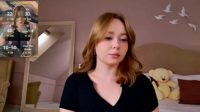 ElaraVance online show from 05/07/26, 05:01