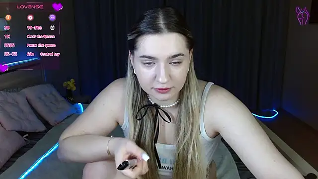 Snapshot of Smi1eF1ower chatting on 02/27/26, 10:31 Smi1eF1ower online show from 02/27/26, 10:31