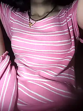 Snapshot of Rashmika_Mandana chatting on 04/12/26, 06:55 Rashmika Mandana online show from 04/12/26, 06:55