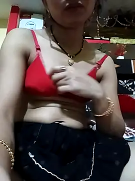 Snapshot of Rashmika_Mandana chatting on 05/12/26, 05:15 Rashmika Mandana online show from 05/12/26, 05:15